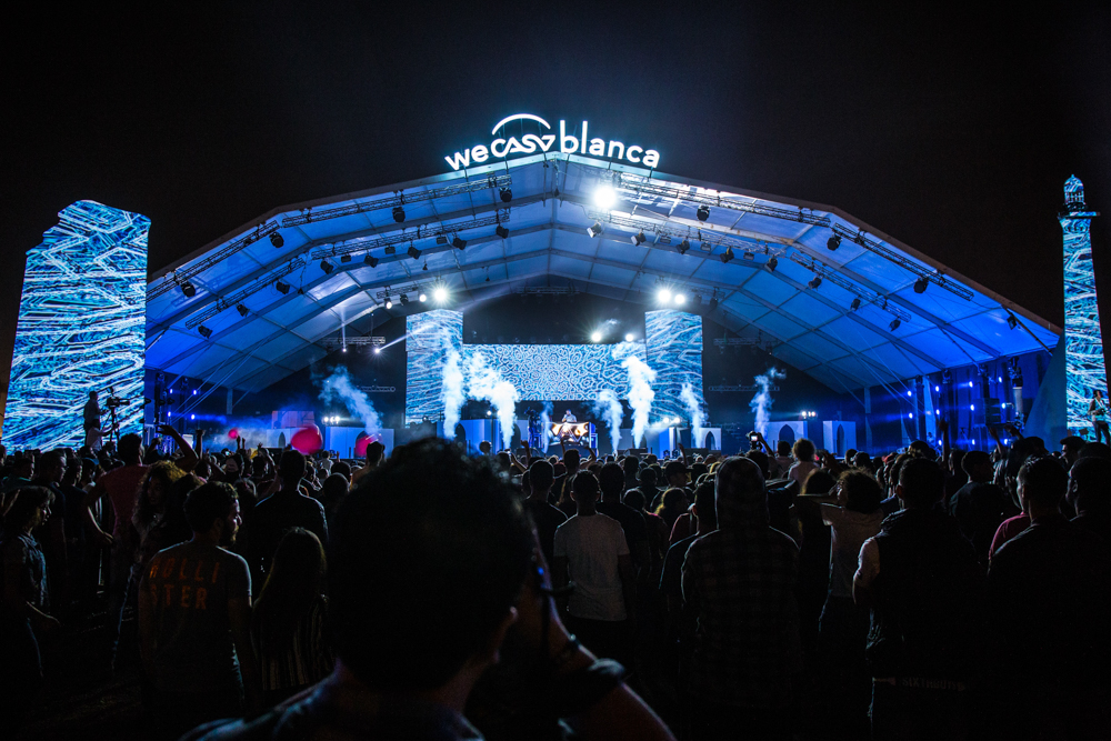 VANFRIENDS_videomapping_4-1